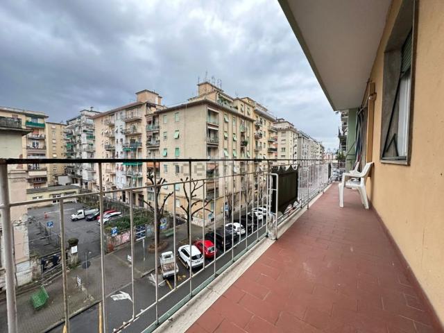 Appartamento in vendita di 120 m² in Via Giovanni Pascoli, 45