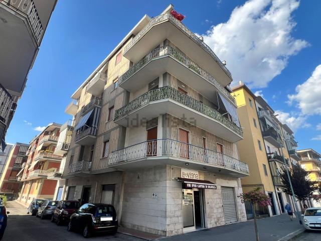 Appartamento in vendita di 120 m² in Via Girolamo Vitelli
