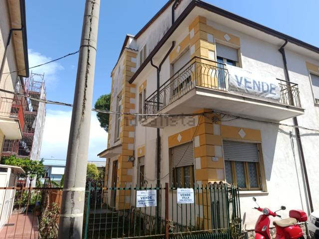 Appartamento in vendita di 120 m² in Via Gisella Treglia, 3