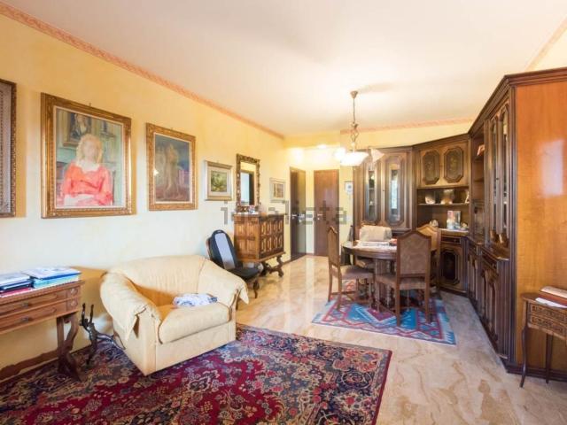 Appartamento in vendita di 120 m² in Via Grazia Deledda, 60