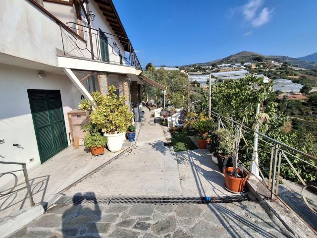 Appartamento in vendita di 120 m² in Via Grossi Bianchi