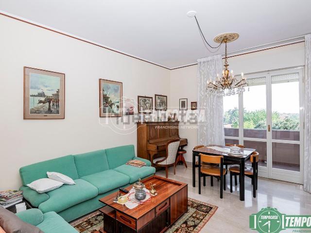 Appartamento in vendita di 120 m² in Via Guglielmo Marconi, 38