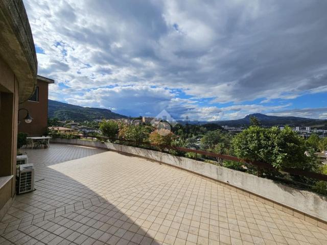 Appartamento in vendita di 120 m² in Via don Bosco, 5