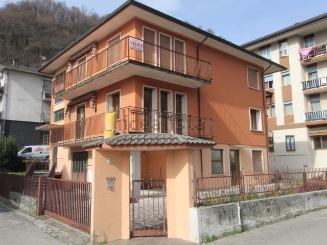 Appartamento in vendita di 120 m² in Via Don Enrico Tazzoli