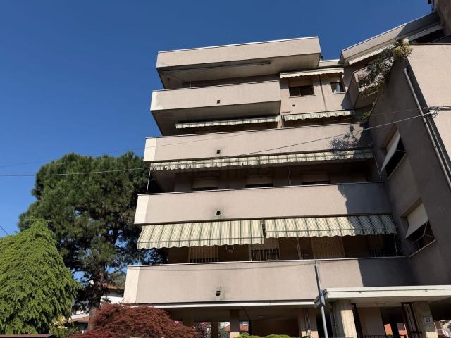 Appartamento in vendita di 120 m² in Via Don Giovanni Frippo, 27