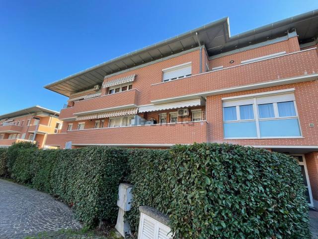 Appartamento in vendita di 120 m² in Via Don Giuseppe Dotti, 8
