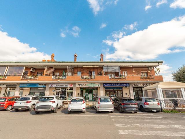 Appartamento in vendita di 120 m² in Via Don Ugo Bassi, 1