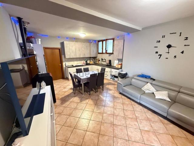 Appartamento in vendita di 120 m² in Via Dosso, 7