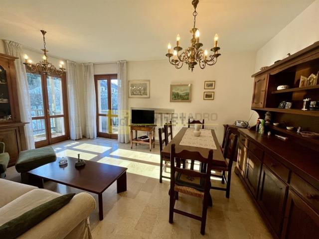 Appartamento in vendita di 120 m² in Via Dante Alighieri