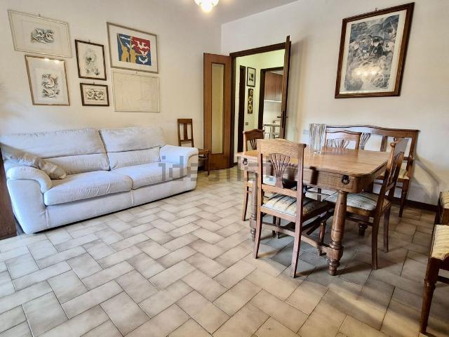 Appartamento in vendita di 120 m² in Via Dante Alighieri