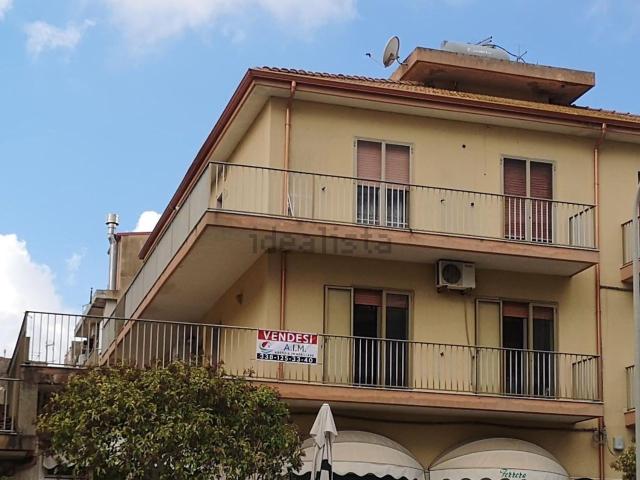 Appartamento in vendita di 120 m² in Via degli Aceri, 3