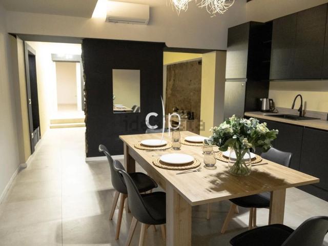 Appartamento in vendita di 120 m² in Via degli Avignonesi