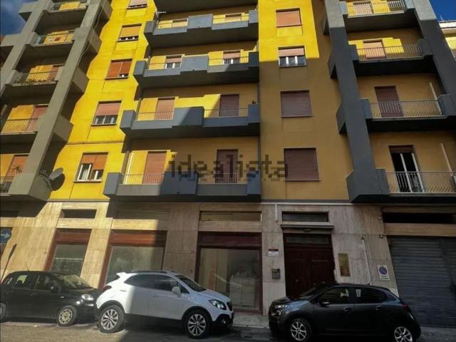 Appartamento in vendita di 120 m² in Via degli Iris, 1