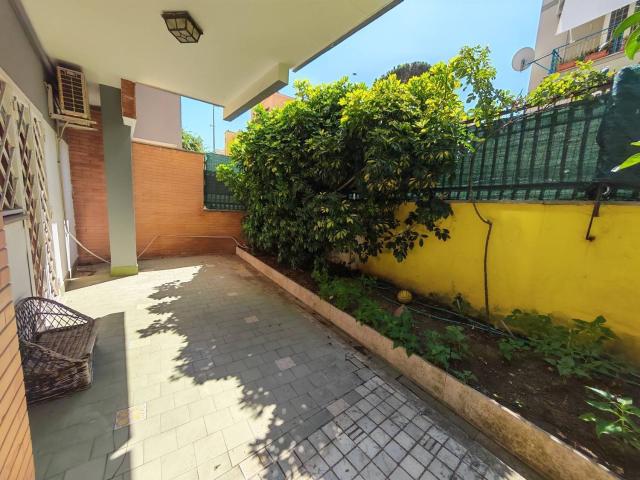 Appartamento in vendita di 120 m² in Via dei Lucilii, 21