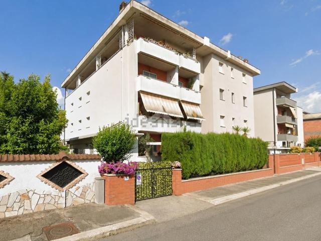 Appartamento in vendita di 120 m² in Via dei Latini, 13