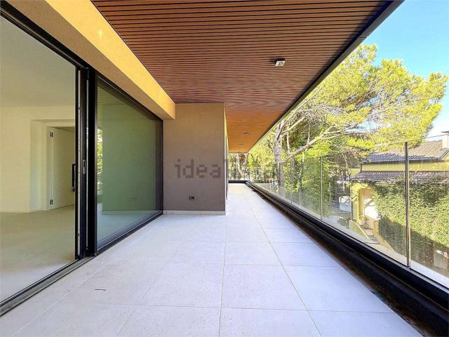 Appartamento in vendita di 120 m² in Via dei Pini