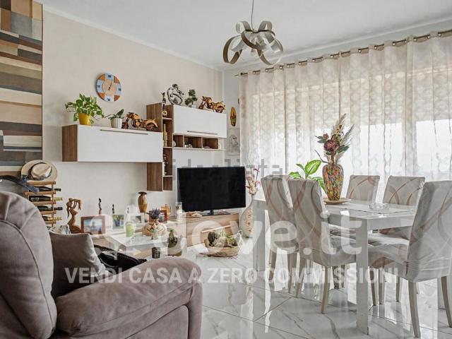 Appartamento in vendita di 120 m² in Via dei Sugheri, 42