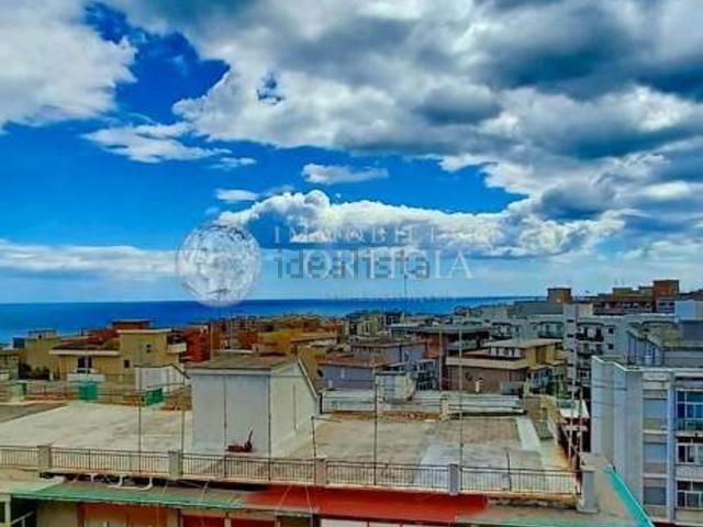 Appartamento in vendita di 120 m² in Via dei Servi di Maria