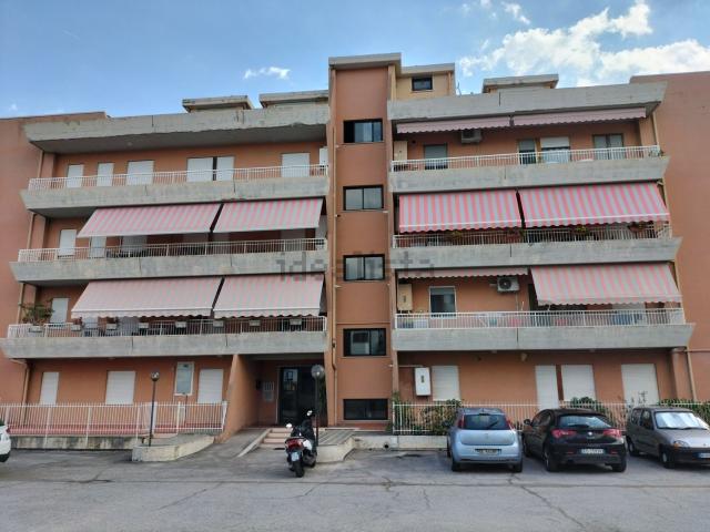 Appartamento in vendita di 120 m² in Via del Mare, 102
