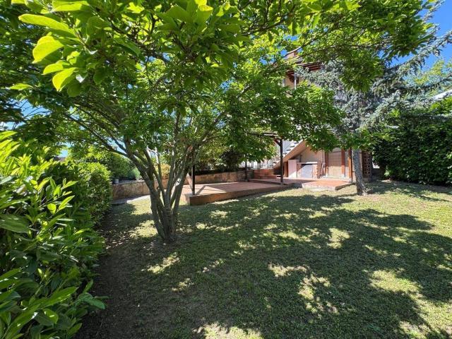 Appartamento in vendita di 120 m² in Via del Moro Bianco