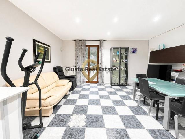Appartamento in vendita di 120 m² in Via Del Lavoro, 21