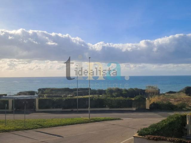 Appartamento in vendita di 120 m² in Via del Littorale