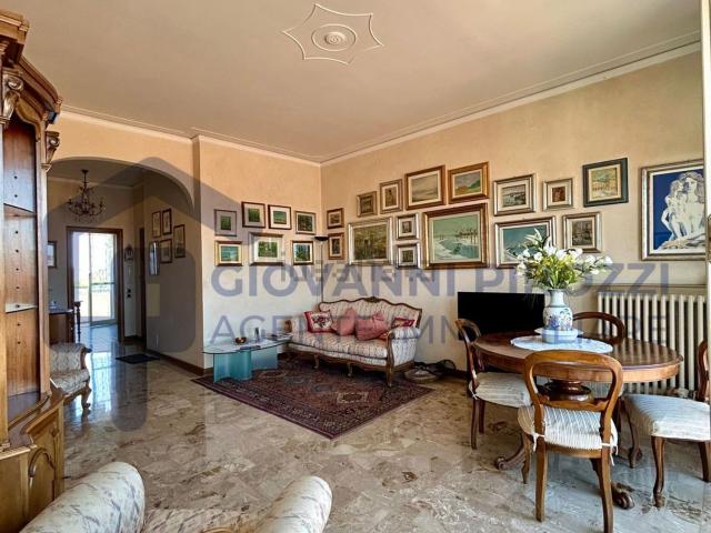 Appartamento in vendita di 120 m² in Via della Conciliazione