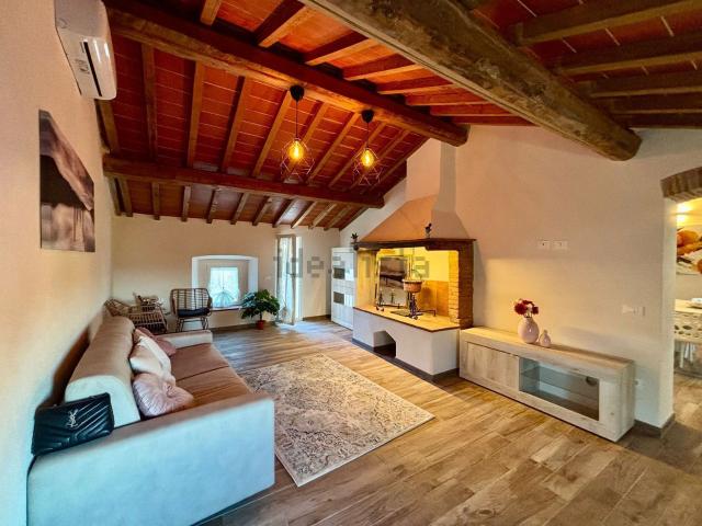 Appartamento in vendita di 120 m² in Via della Croce