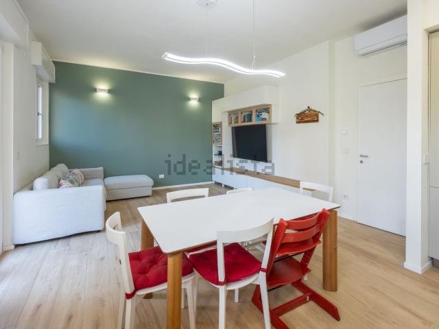 Appartamento in vendita di 120 m² in Via Canonica, 35
