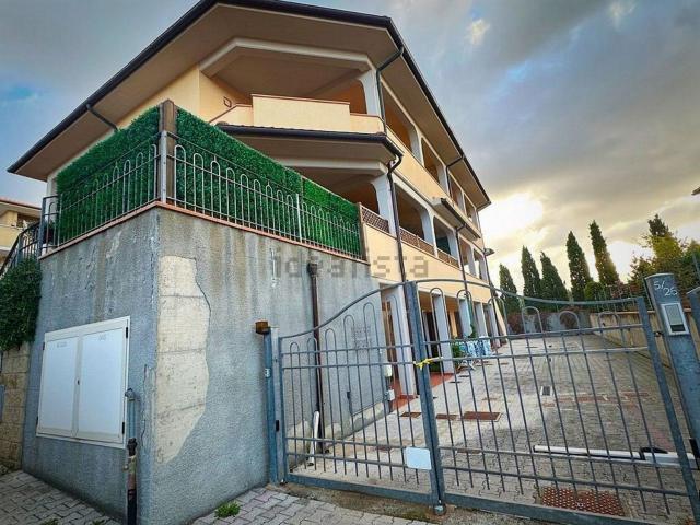 Appartamento in vendita di 120 m² in Via della Liberazione, 5