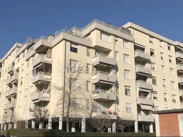 Appartamento in vendita di 105 m² in Via della Resistenza, 23