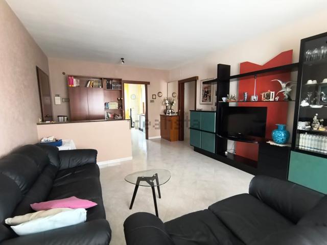 Appartamento in vendita di 120 m² in Via della Resistenza