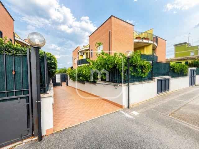 Appartamento in vendita di 120 m² in Via della Riserva Nuova, 135