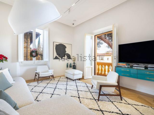 Appartamento in vendita di 120 m² in Via delle Forbici