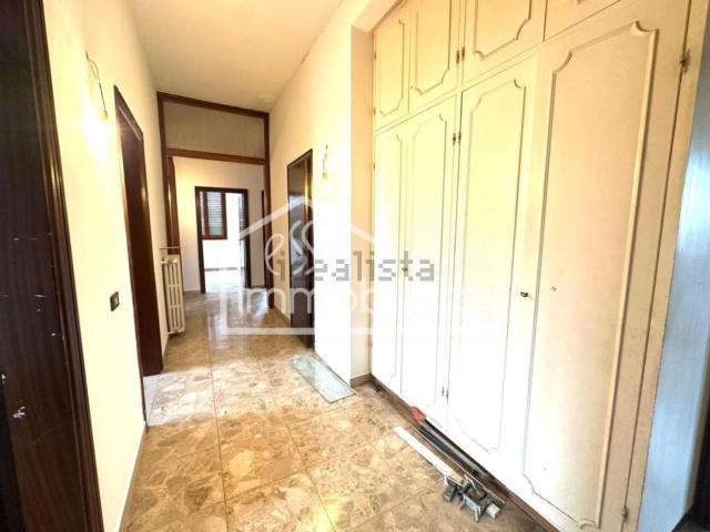Appartamento in vendita di 120 m² in Via delle Olimpiadi, 50053