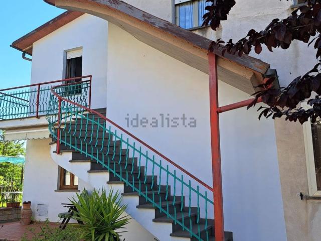 Appartamento in vendita di 120 m² in Via delle Rose, 6
