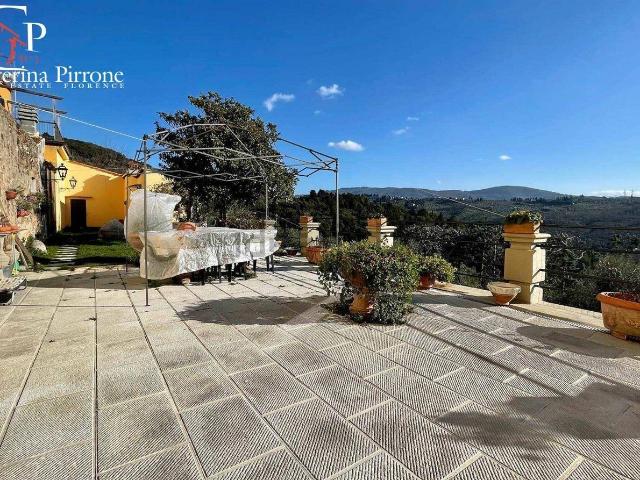 Appartamento in vendita di 120 m² in Via di Capornia, 18