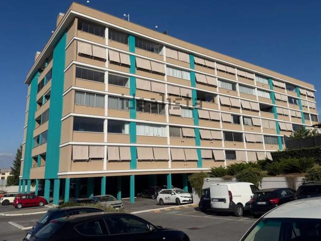 Appartamento in vendita di 120 m² in Via di Grotta di Gregna, 175