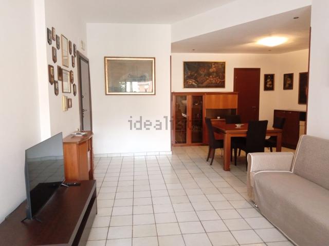 Appartamento in vendita di 120 m² in Via di Villa Adele