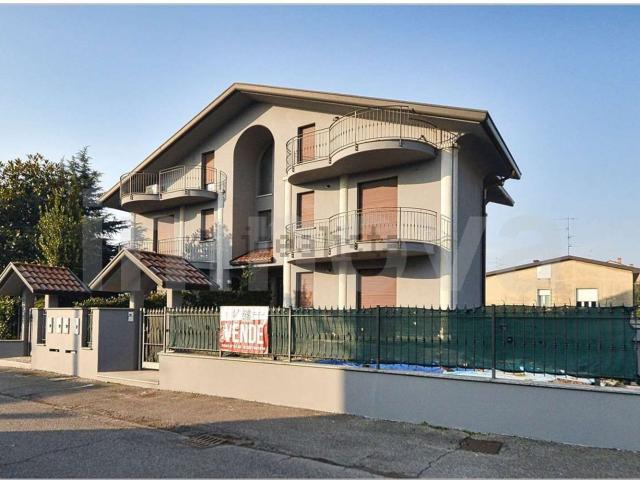 Appartamento in vendita di 120 m² in Via Diogene, 8