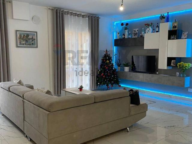 Appartamento in vendita di 120 m² in Via Duca D&apos Aosta, 116