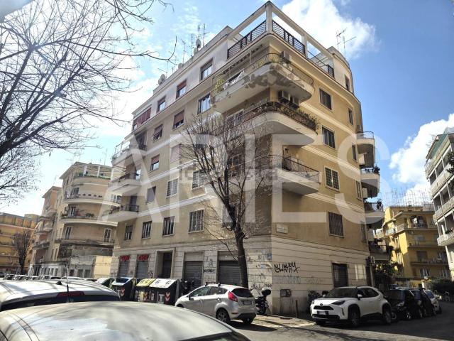 Appartamento in vendita di 120 m² in Via Duchessa di Galliera, 42