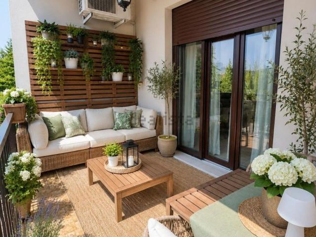 Appartamento in vendita di 120 m² in Via E. de Amicis, 1