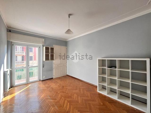 Appartamento in vendita di 120 m² in Via Emilio Massone, 4