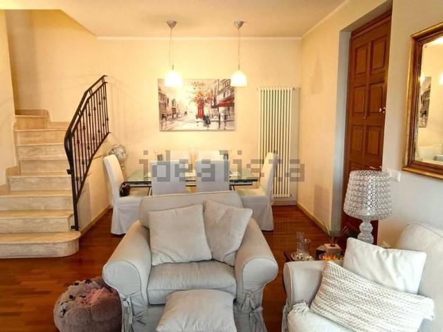 Appartamento in vendita di 120 m² in Via Empoli, 23