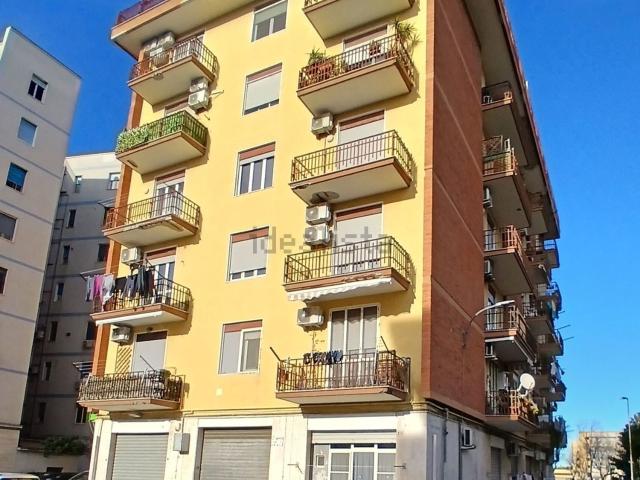 Appartamento in vendita di 120 m² in Via Enzo Fioritto, 17