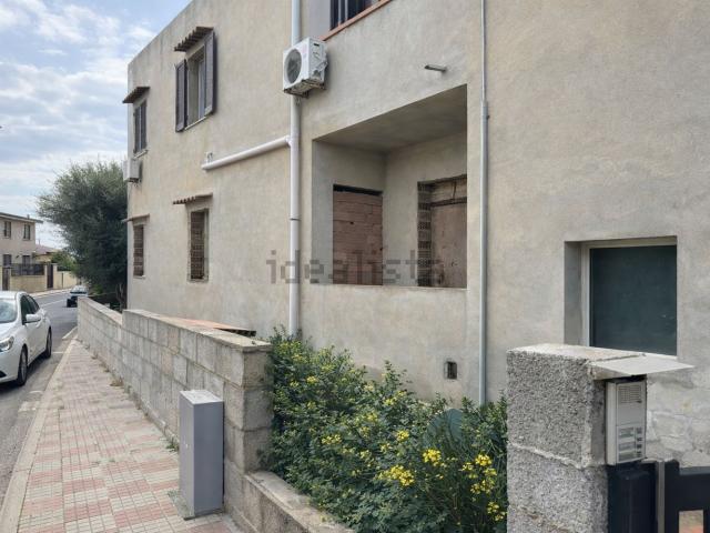 Appartamento in vendita di 120 m² in Via Enrico Berlinguer, 12
