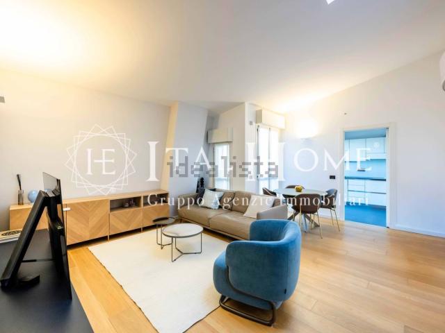 Appartamento in vendita di 110 m² in Via Enrico Cosenz, 54