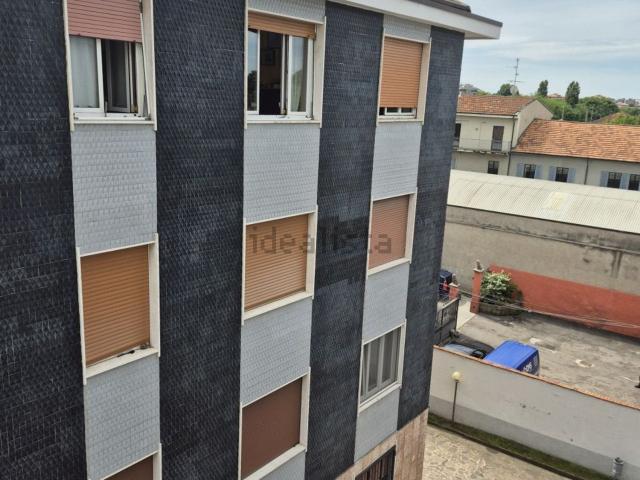 Appartamento in vendita di 120 m² in Via Enrico da Monza