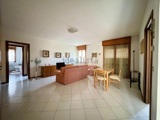 Appartamento in vendita di 120 m² in Via Enrico Fermi